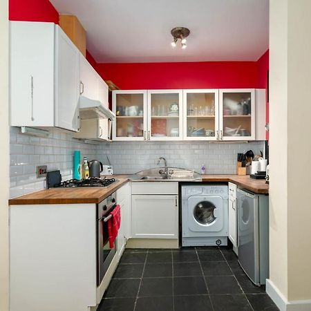 Guestready - Former Pub-Turned-One Bedroom Flat Londen Buitenkant foto