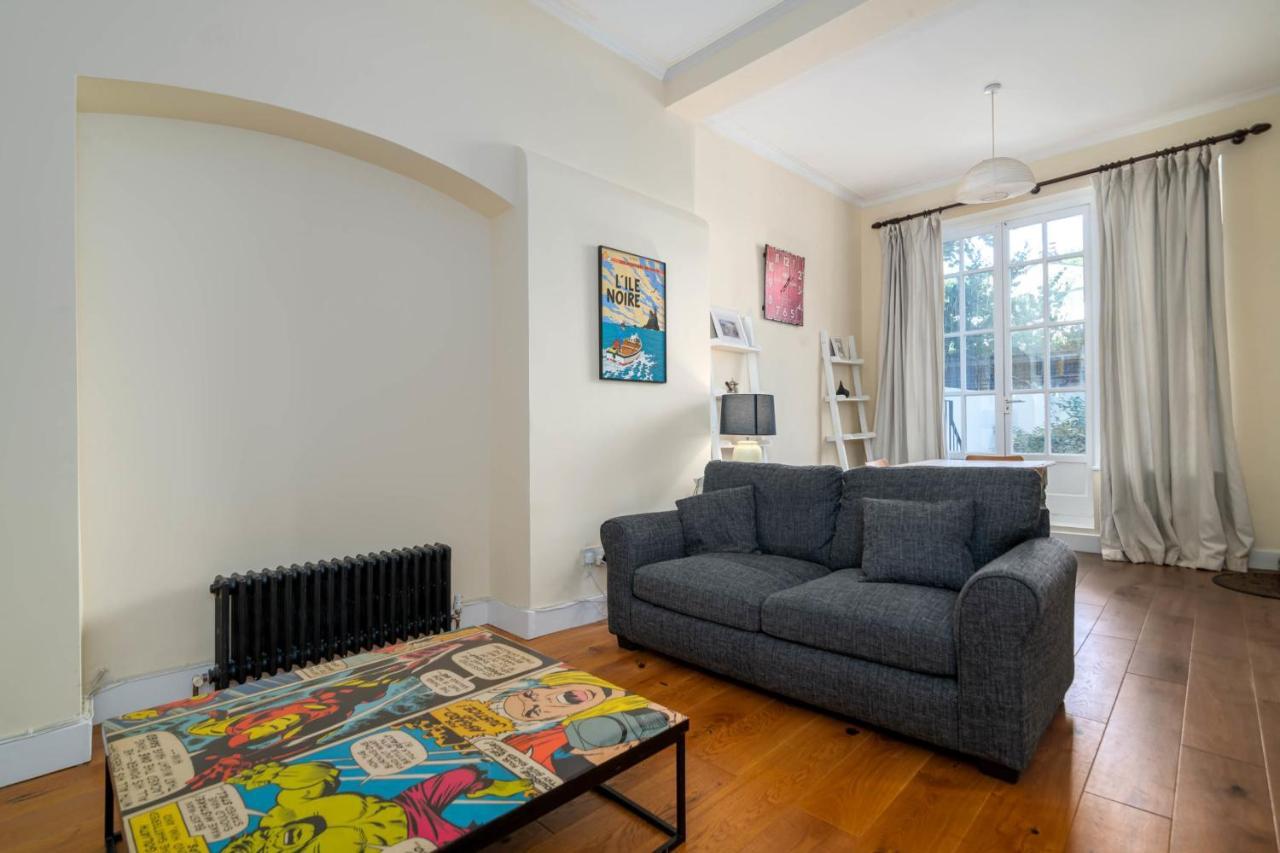 Guestready - Former Pub-Turned-One Bedroom Flat Londen Buitenkant foto